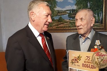 Награды – героям